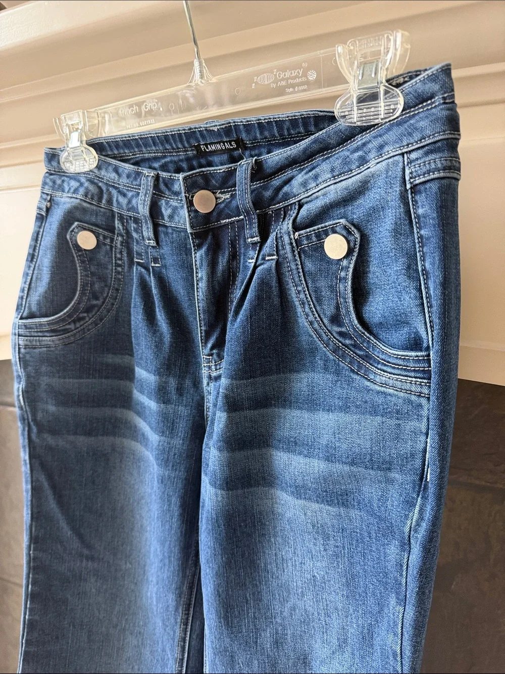 Flamingals wide-legged Flared Jeans - Picture 2 of 7